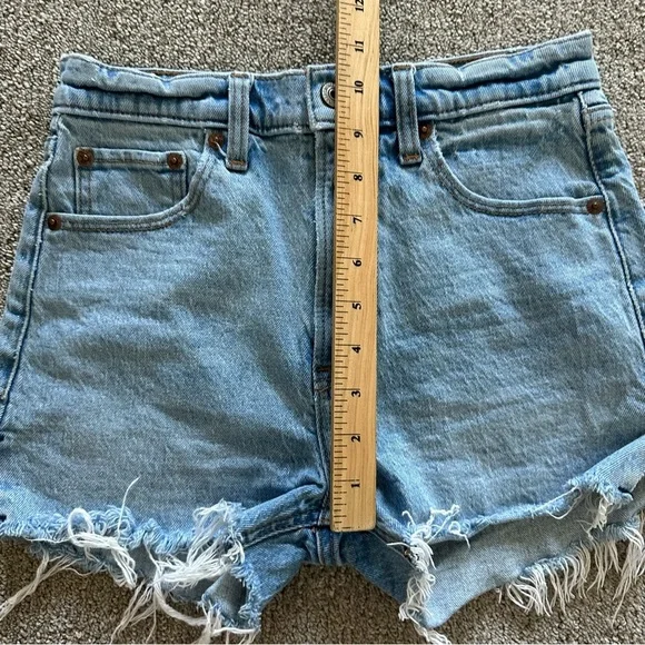 Abercrombie & Fitch The Mom Short High Rise Denim Shorts 24/00 - Picture 4 of 7
